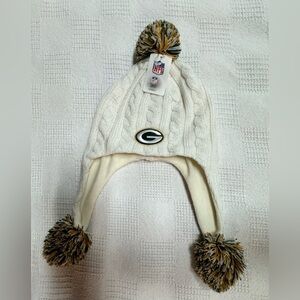 Women white Bay Packers
NFL Team Apparel Ear Flaps
Tassels Beanie Winter Hat
Cap